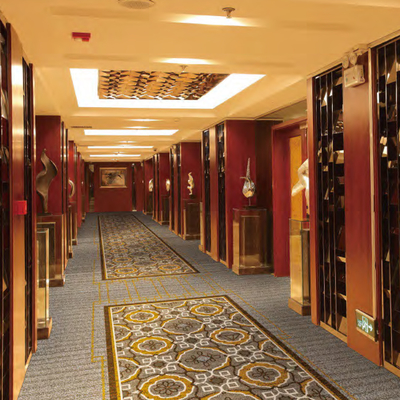 Casino Red Luxury Wool Carpet With Machine Woven Technology Width 4m
